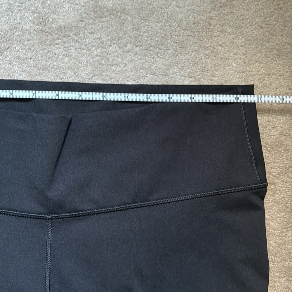 Fabletics power hold shorts black - Picture 2 of 7